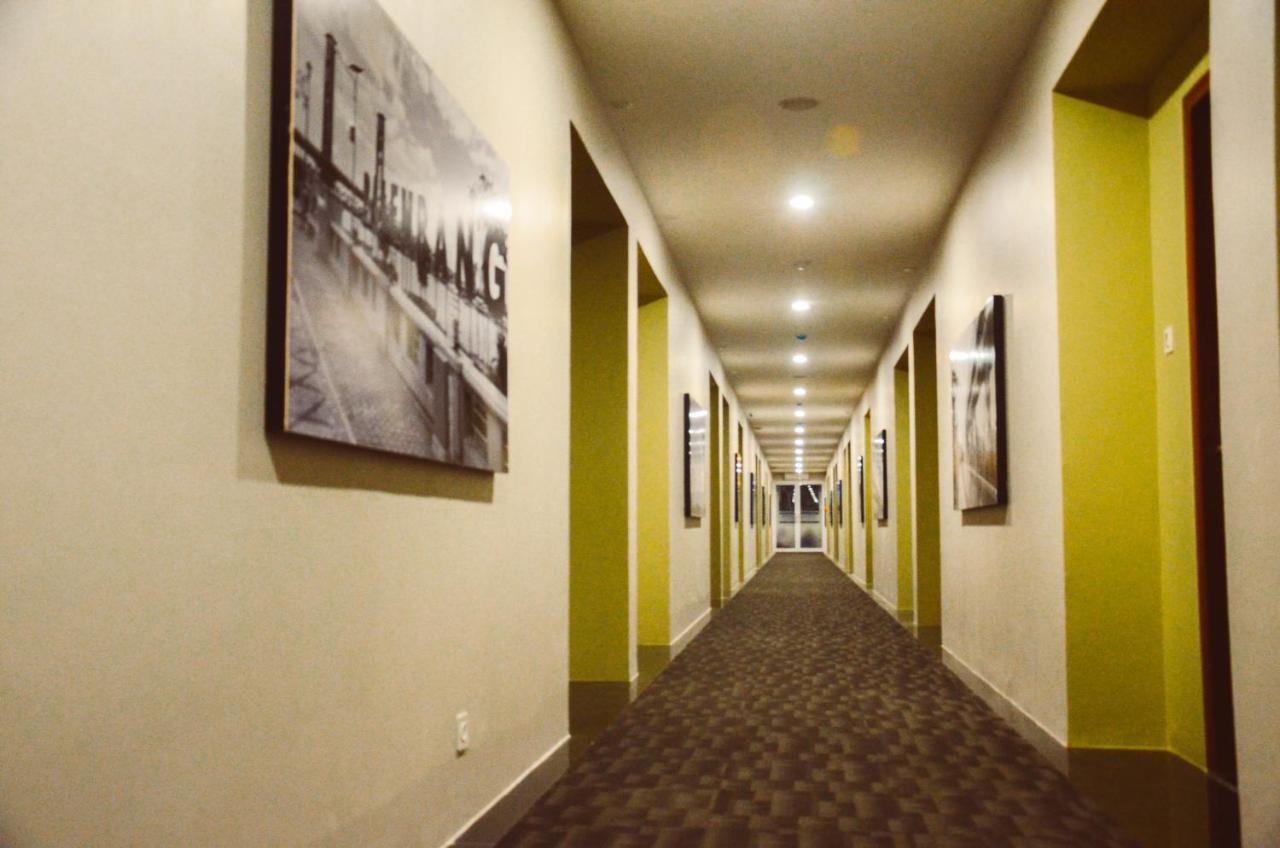 Hotel Airish 3*
