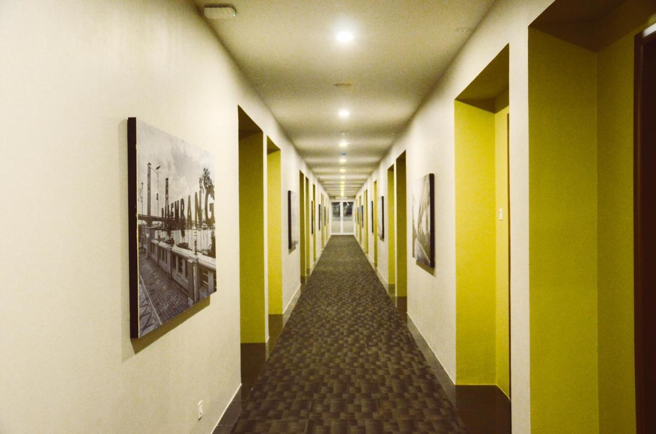 Hotel Airish 3*